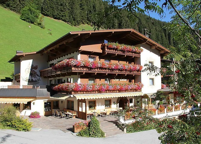 ホテル ペンション ゾンライテン トゥクス