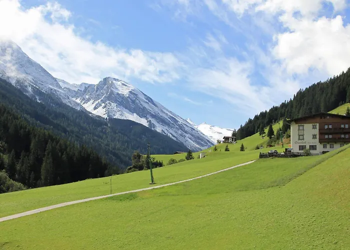 ペンション ゾンライテン 3* トゥクス